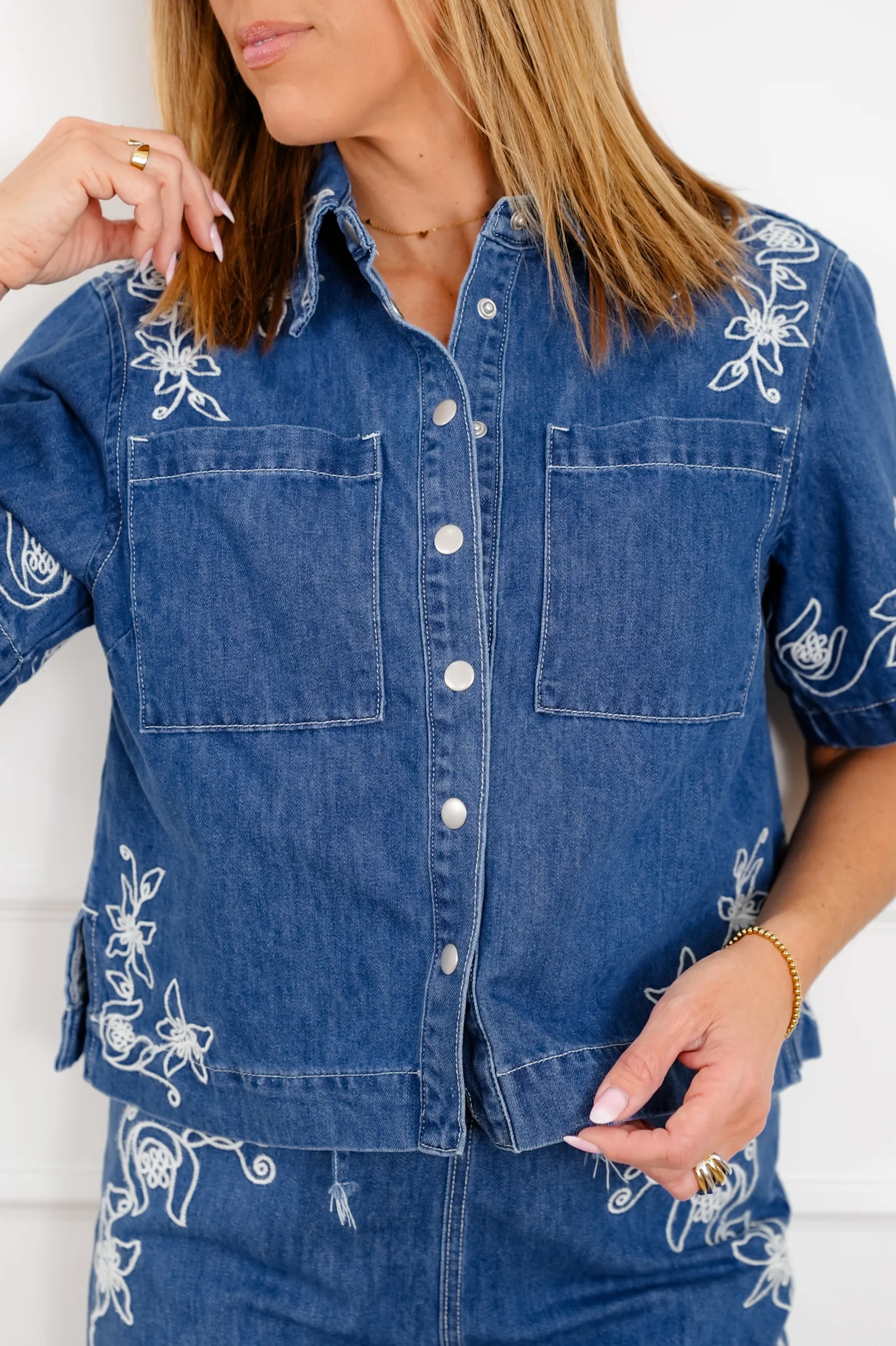 Floral Embroidered Medium Wash Short Sleeve Top and Pants Set - Image 4
