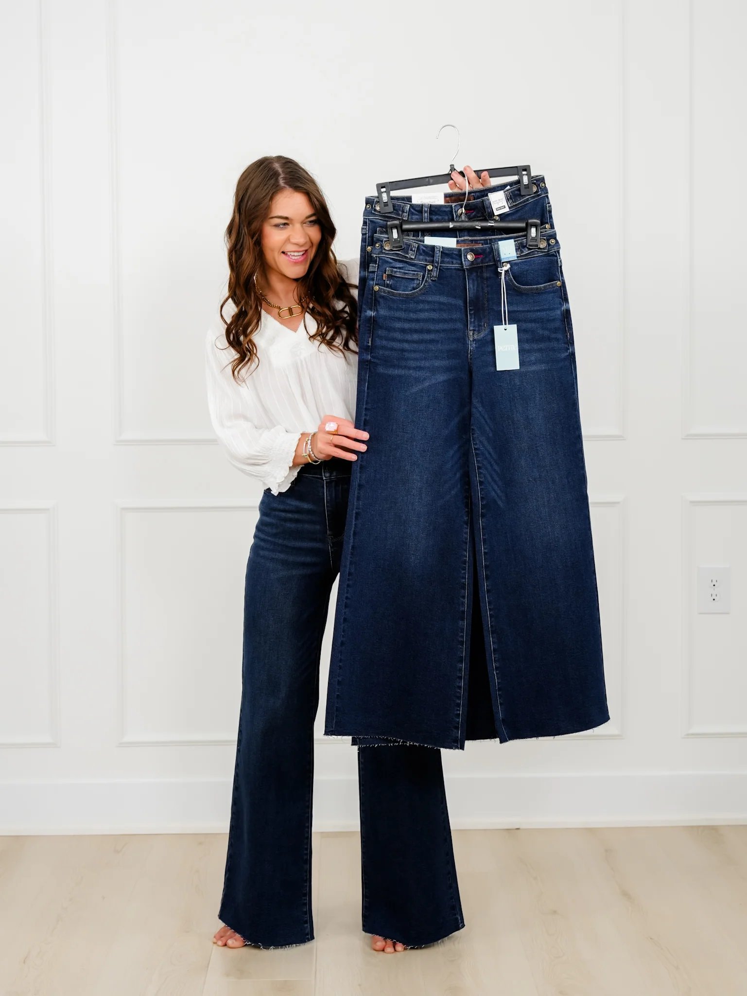 Judy Blue The Levi High Rise Dark Wash Petite/Reg Retro Wide Leg Jeans with Adjustable Waistband Tabs - Image 4