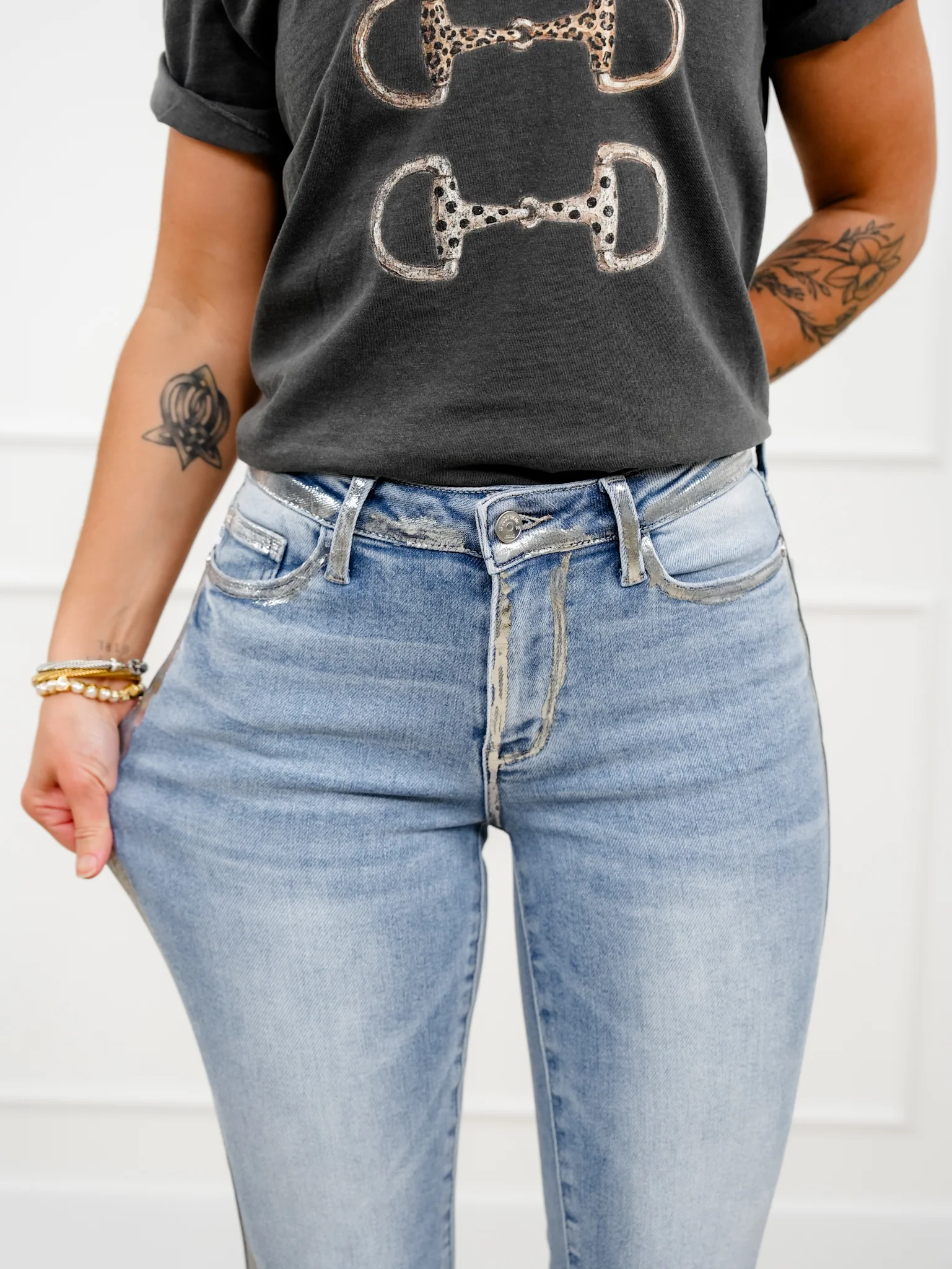Judy Blue Mid Rise Light Wash Kick Flare Jeans with Foiled Seams - Image 4
