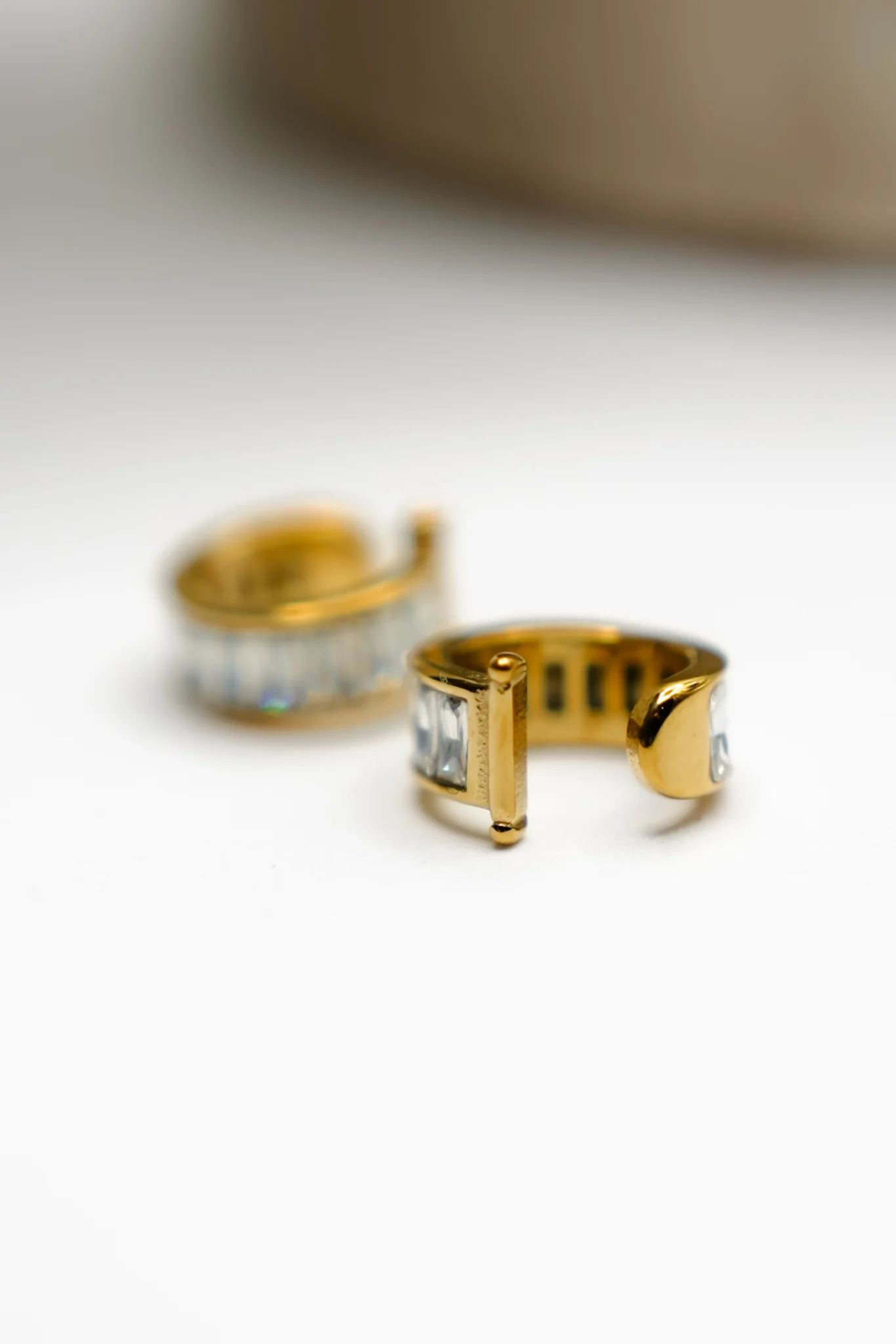 Olianne Baguette Ear Cuff - Image 2