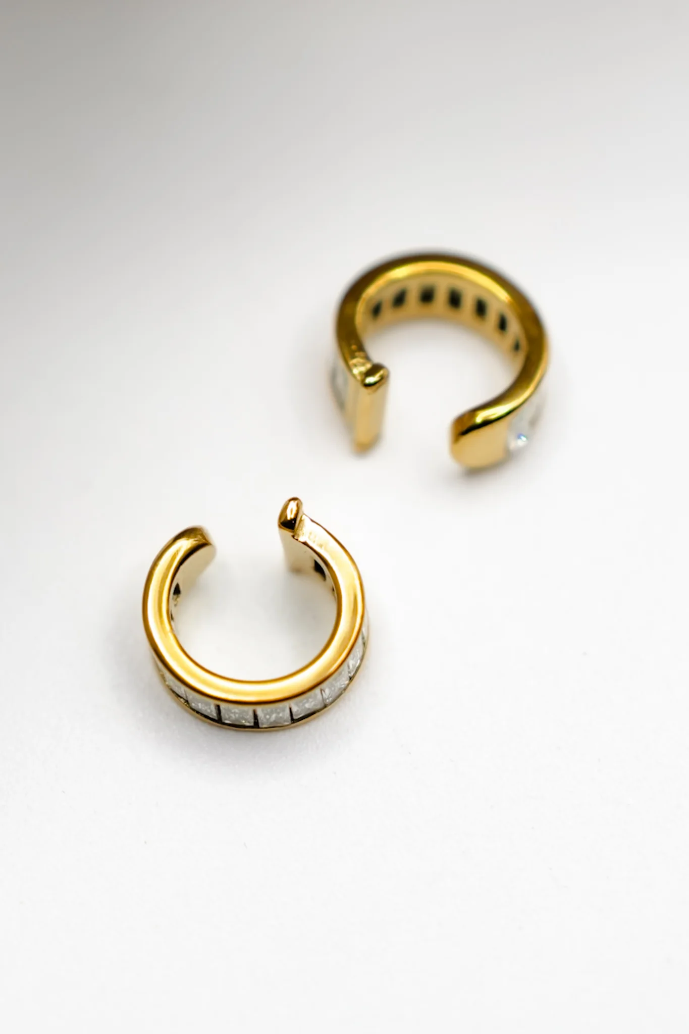 Olianne Baguette Ear Cuff - Image 3