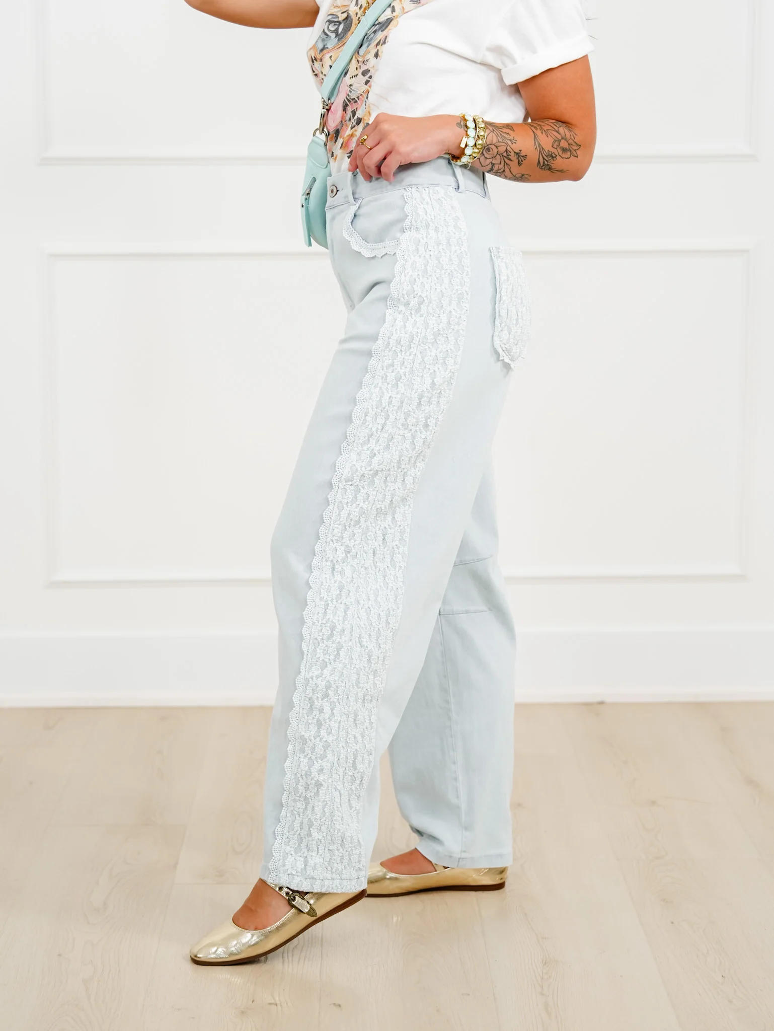 Plus/Reg Light Wash Barrel Pants with Lace Trim - Image 3