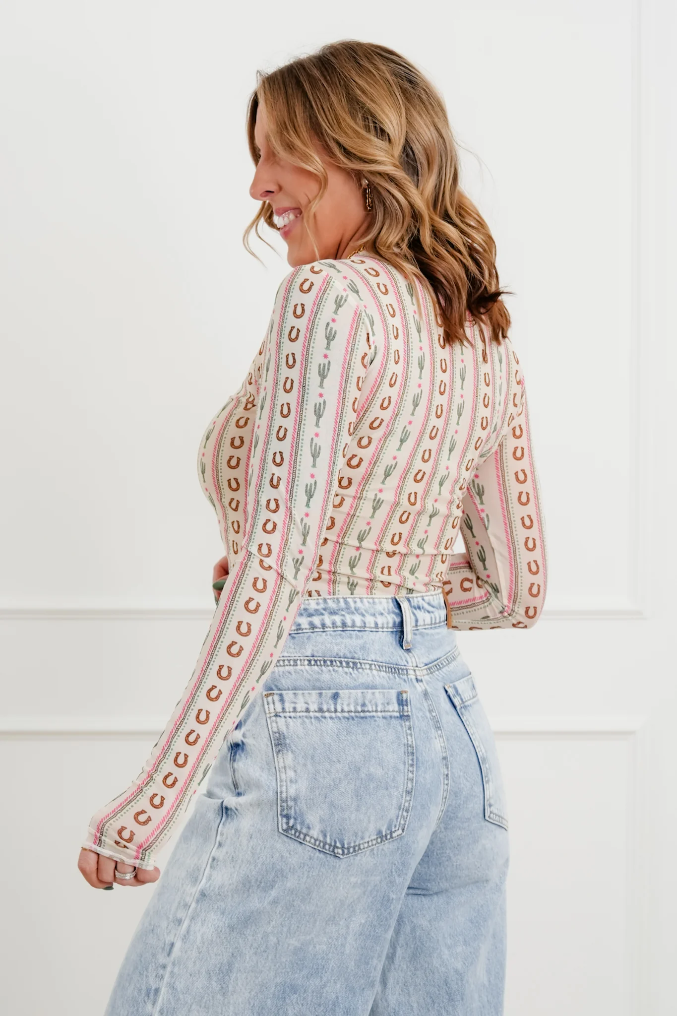 Plus/Reg Western Print Long Sleeve Mesh Top - Image 3