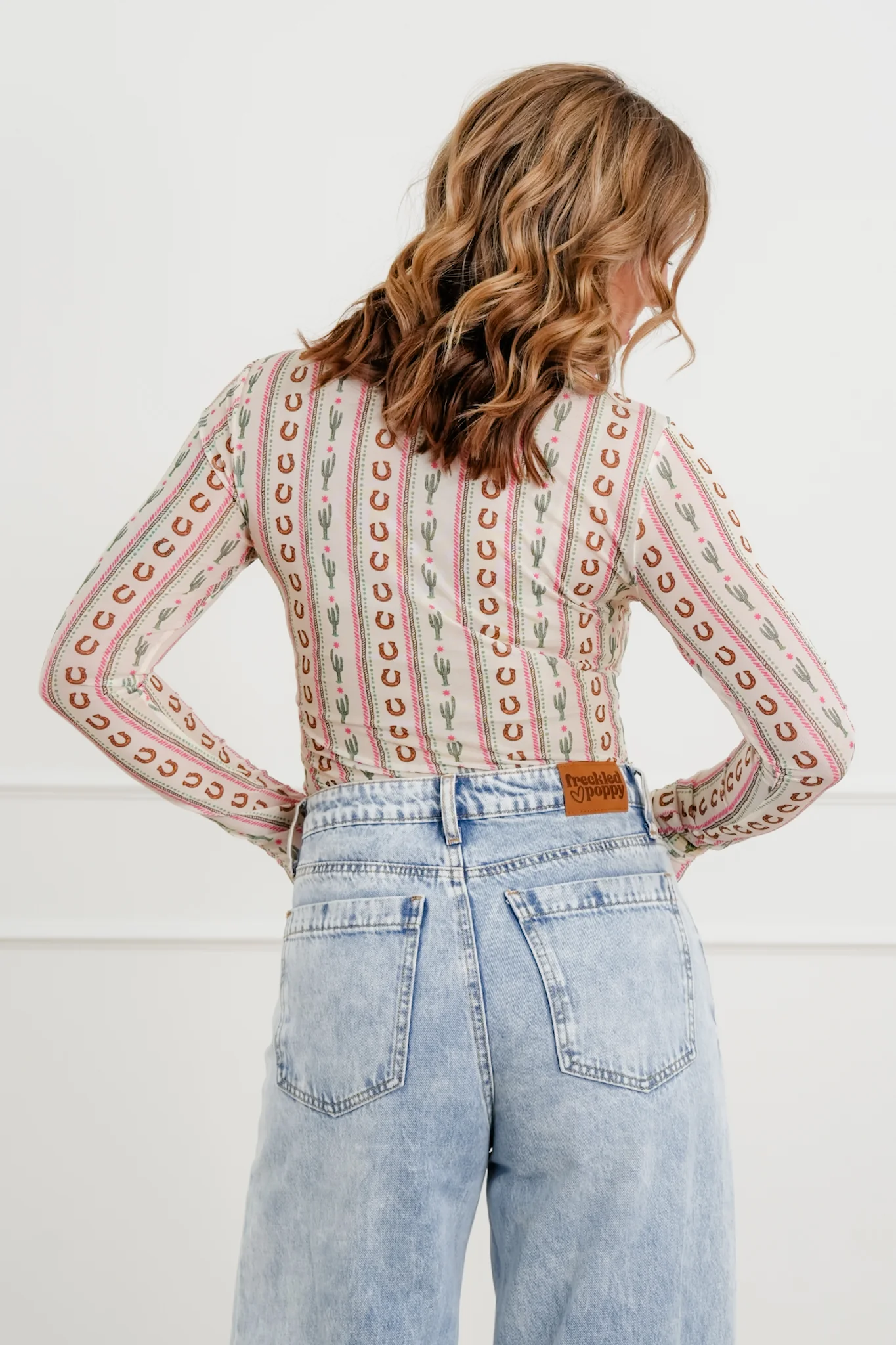 Plus/Reg Western Print Long Sleeve Mesh Top - Image 5