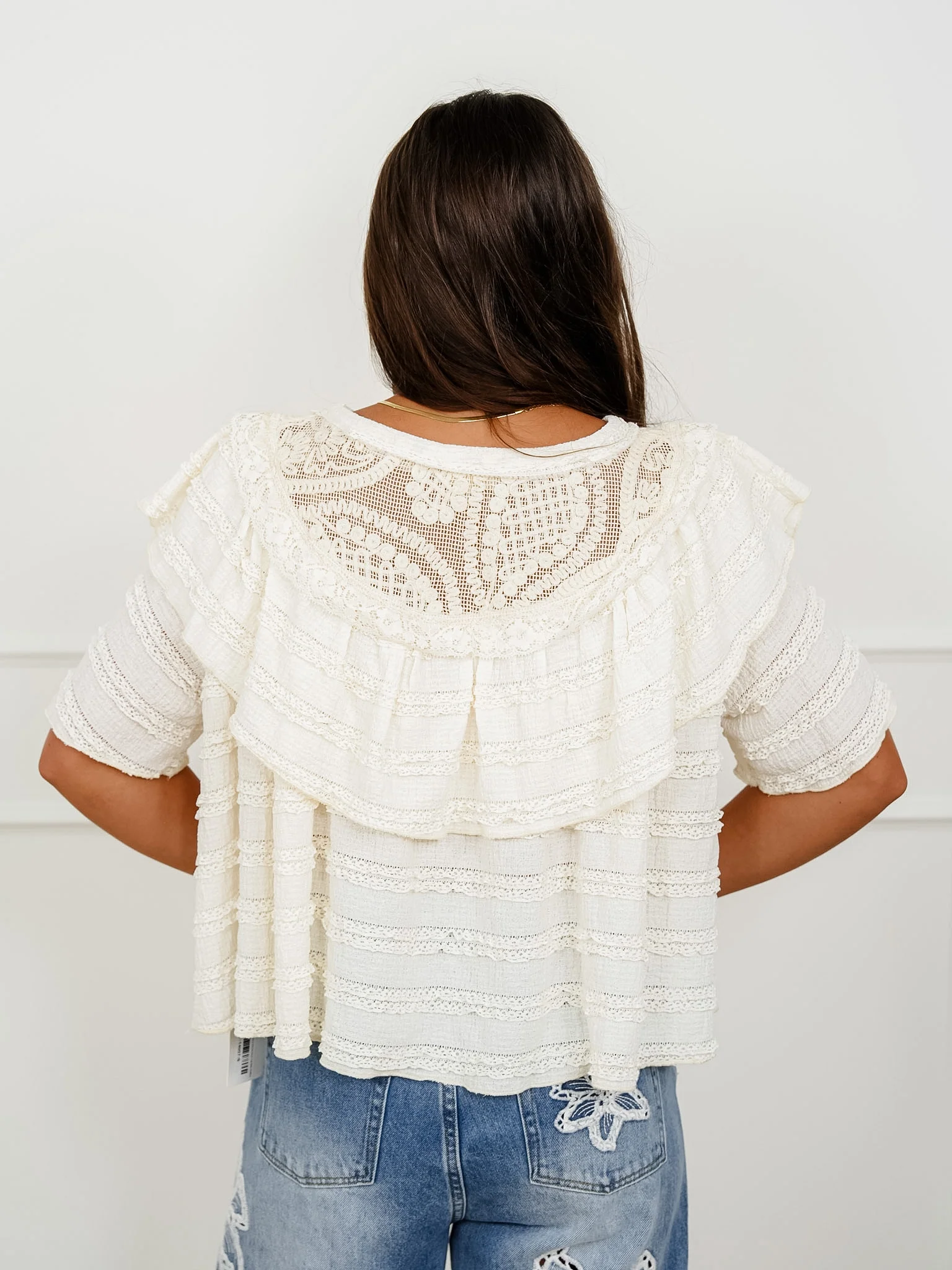 POL Textured Short Sleeve Round Neck Top with Ruffles - Image 4
