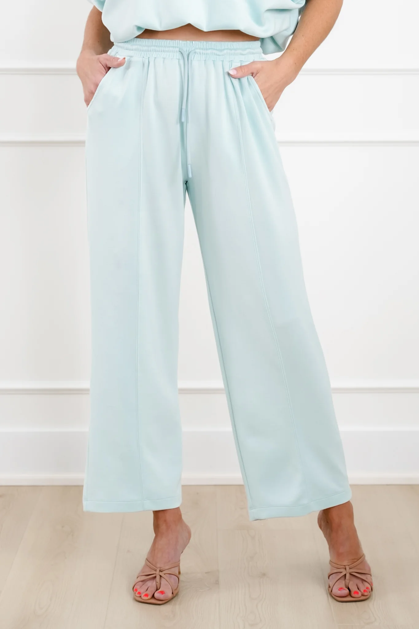Solid Elastic Waist Pants with Side Pockets