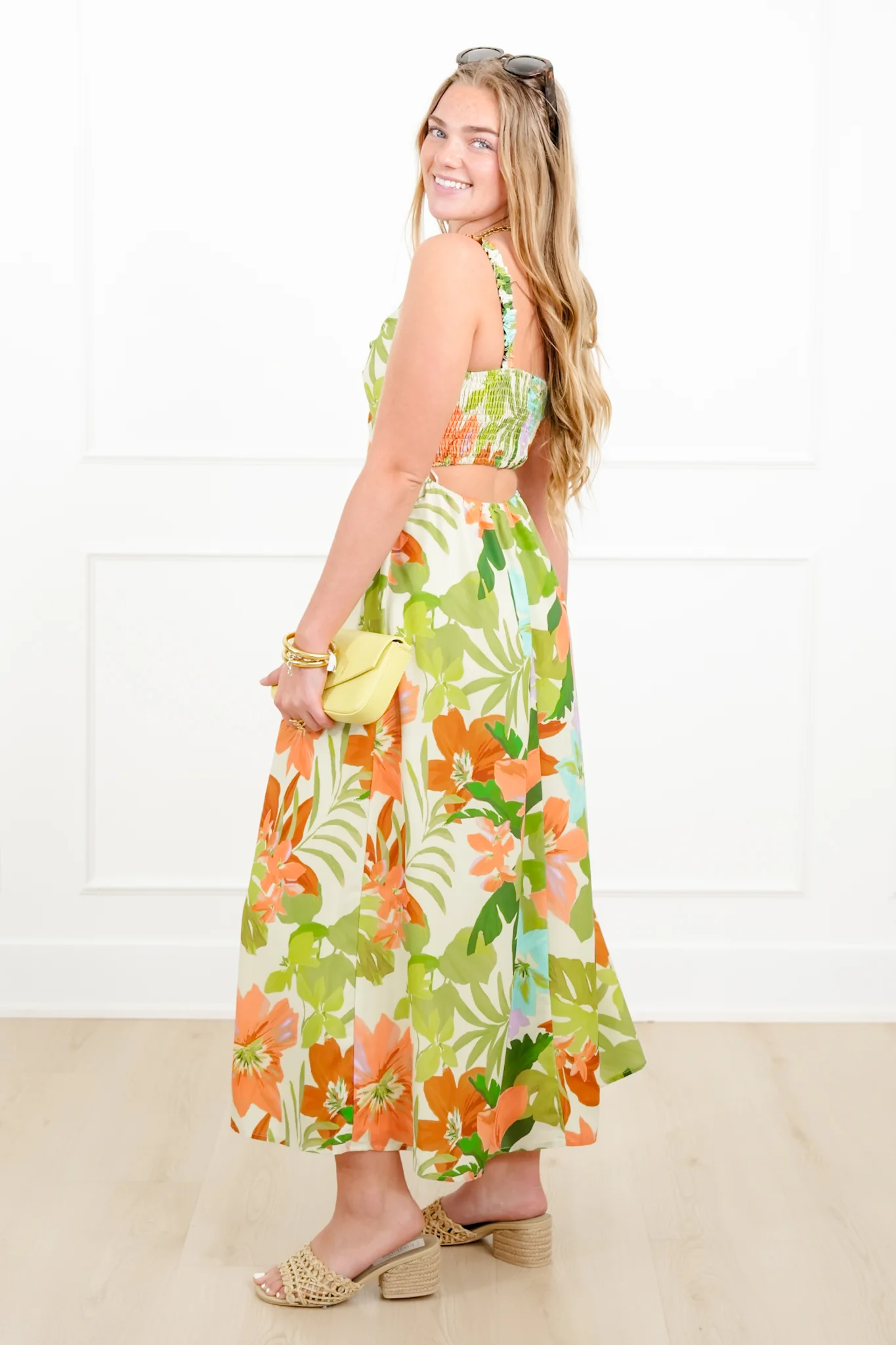 Tropical Print Sleeveless Midi Dress - Image 3